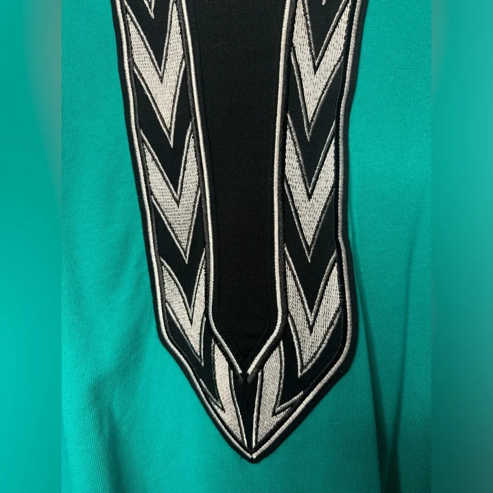 Bob Mackie Wearable Art teal tunic top w/ black and white embellishments Size M - Picture 4 of 12